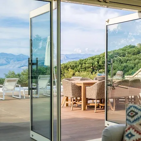 Aphrodite Villa
